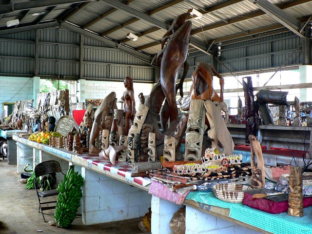 47- Artisanat au marche de Neiafu 